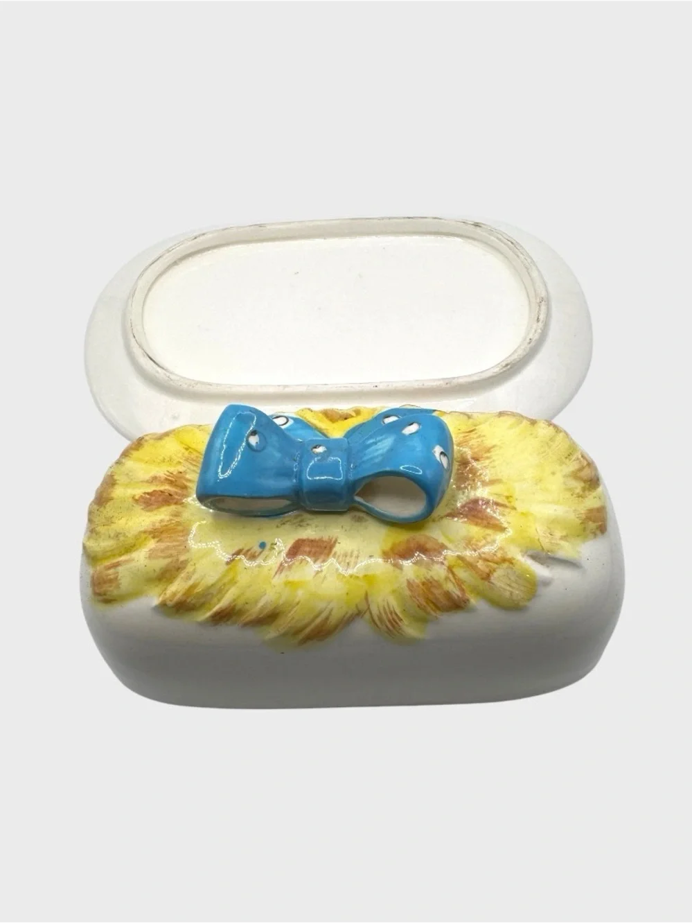 Royal Sealy charming ceramic